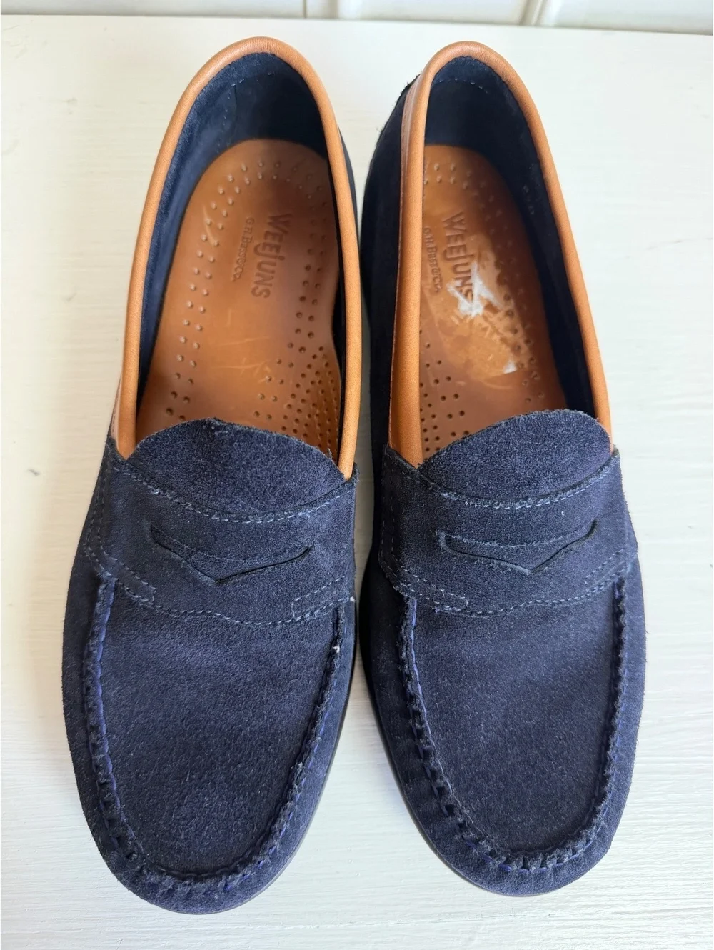 G.H. Bass Weejuns Suede Penny Loafers Navy Blue Tan Trim Men’s Size 8.5